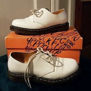 White Dr. MARTENS airwear ankle boots